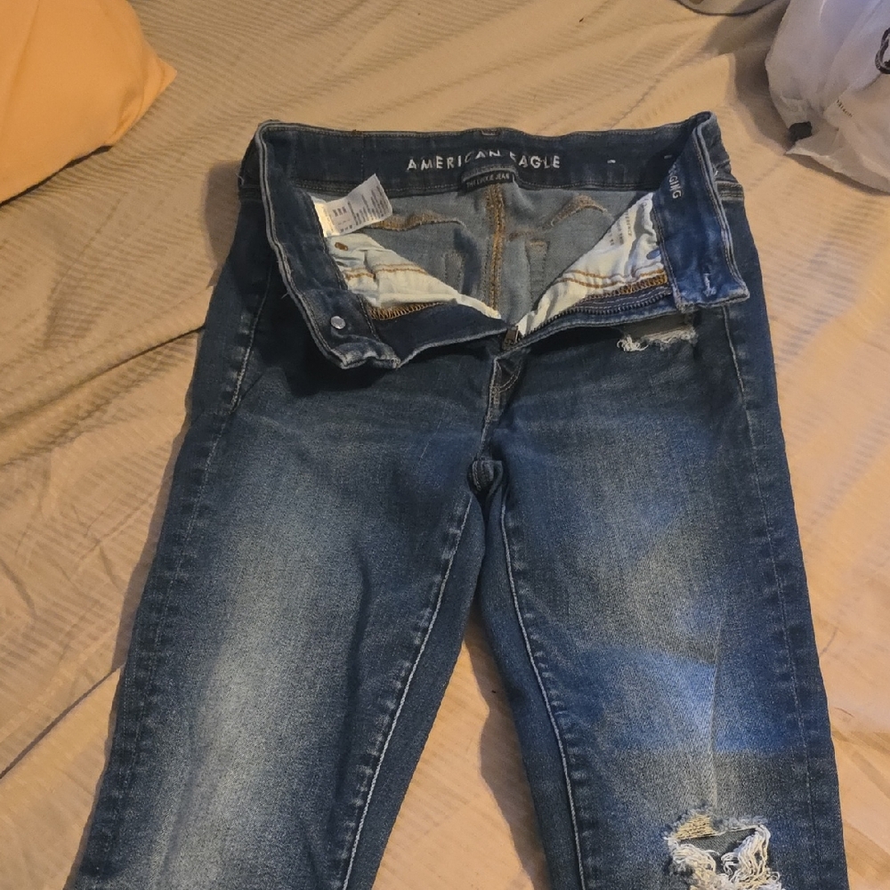 American Eagle Outfitters Women's Distressed Blue Skinny Jeans Size 2